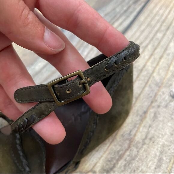 ELIZABETH AND JAMES E-Stint Gray Suede Gladiator Sandals - Picture 12 of 13